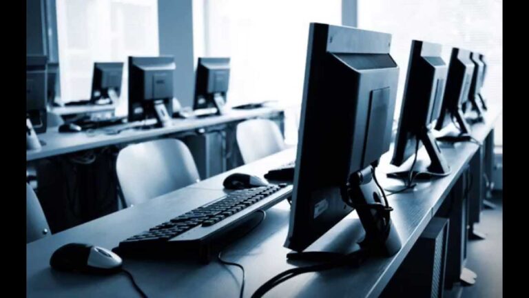 bosquejo de un centro de computo